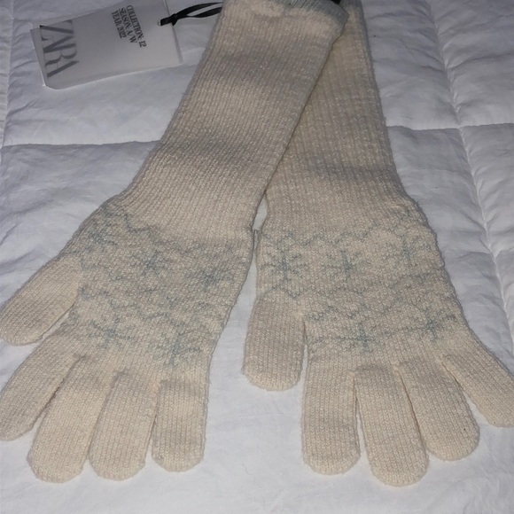 Zara Jacquard Knit White Long Gloves Pale Blue Snowflake Pattern Size S NWT - Picture 16 of 16